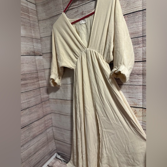 Cream V-Neck Gathered Waist Maxi Dress - Picture 4 of 8